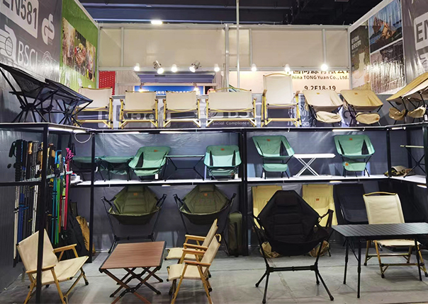 Embrace Comfort and Convenience: Exploring the World of Outdoor Folding Seating